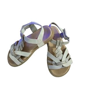 Link White and Silver Kids Sandals. Size 8